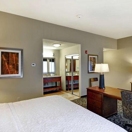 Hampton Inn And Suites New Hartford/Utica Esterno foto