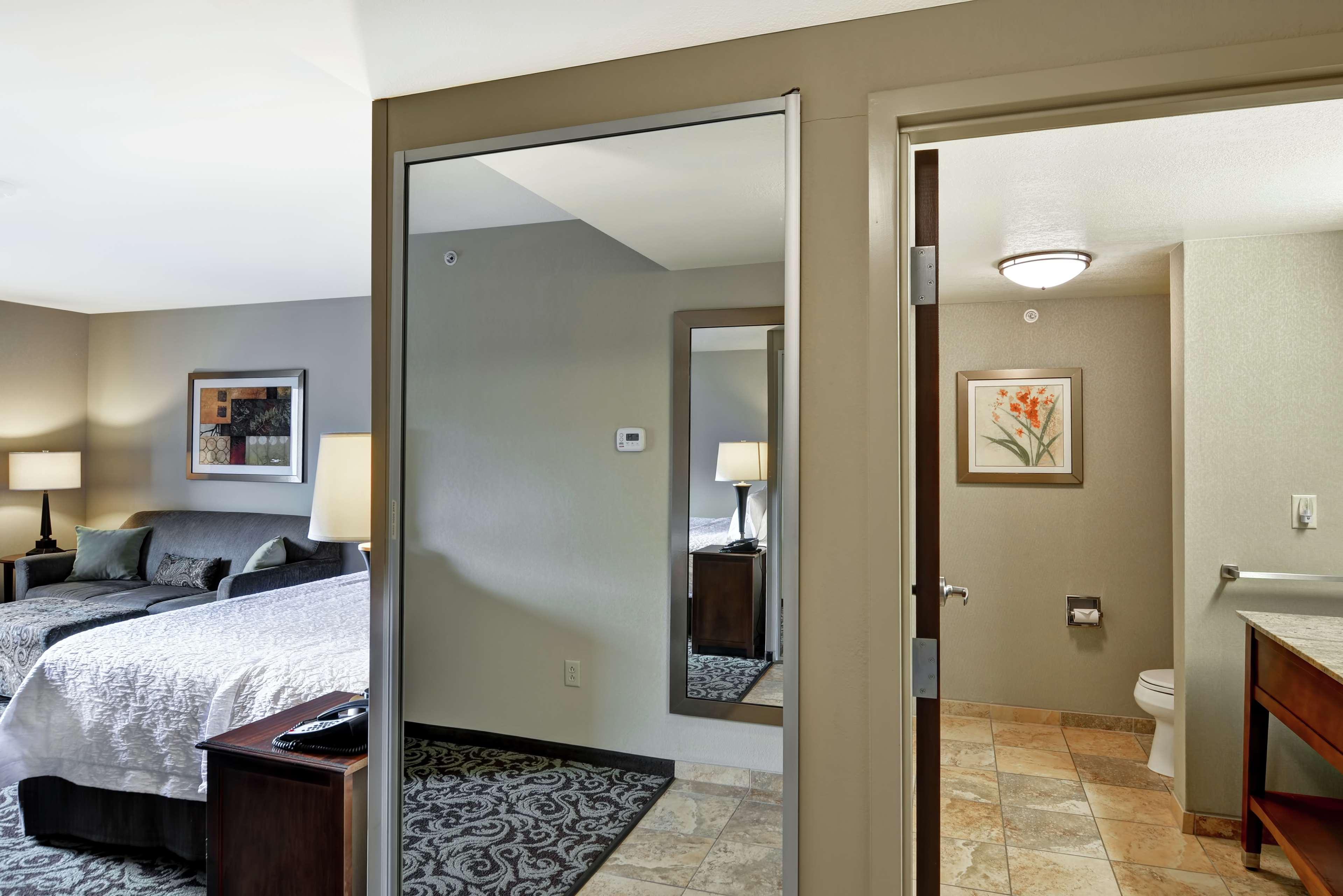 Hampton Inn And Suites New Hartford/Utica Esterno foto