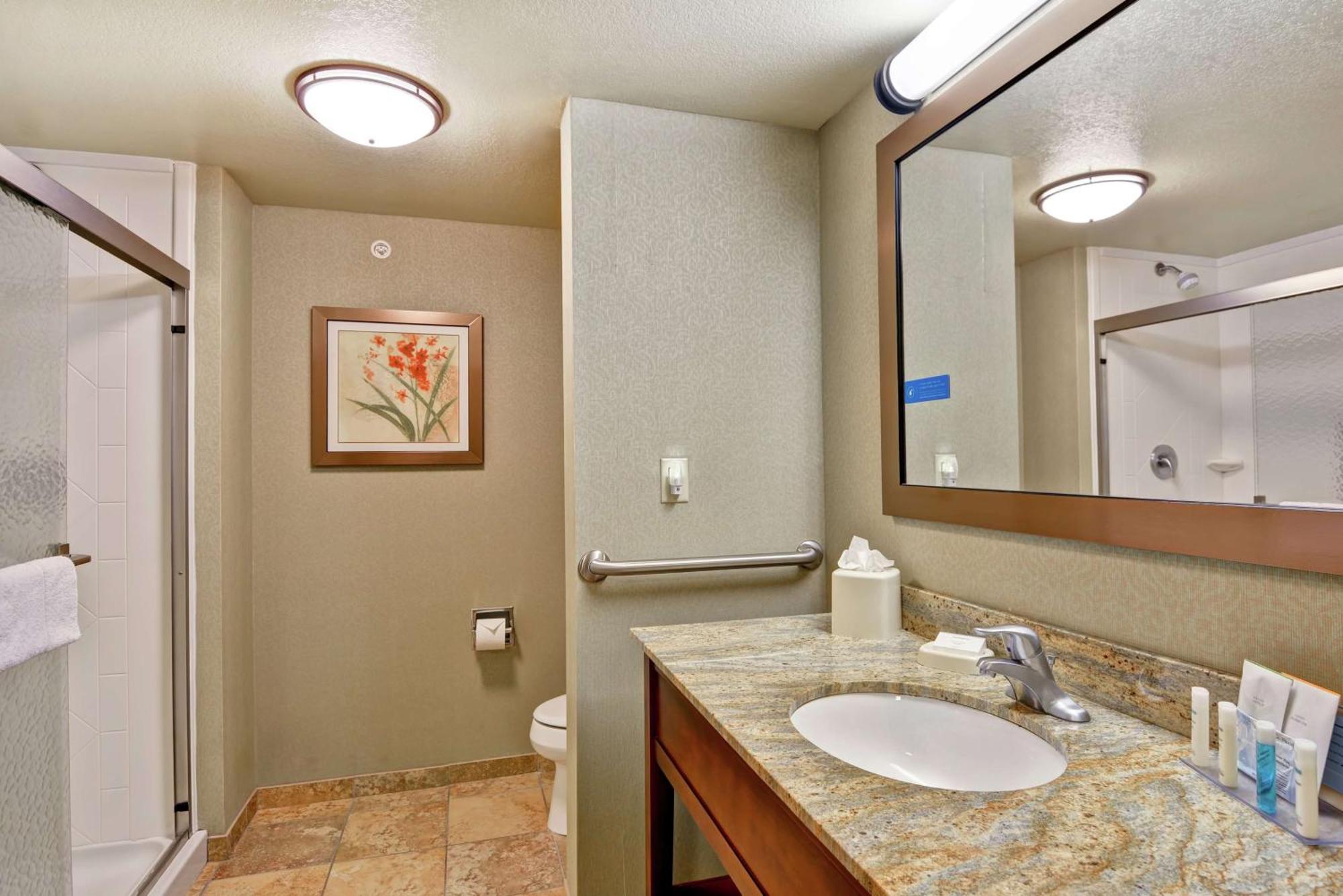 Hampton Inn And Suites New Hartford/Utica Esterno foto